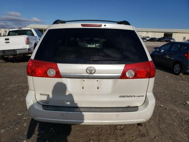 2008 Toyota Sienna XLE