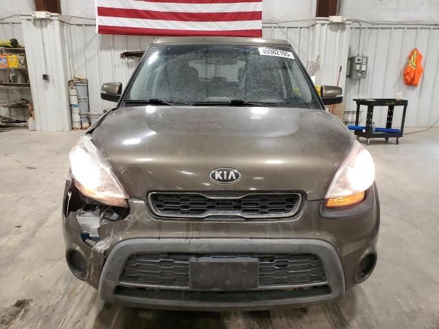 2013 KIA Soul +