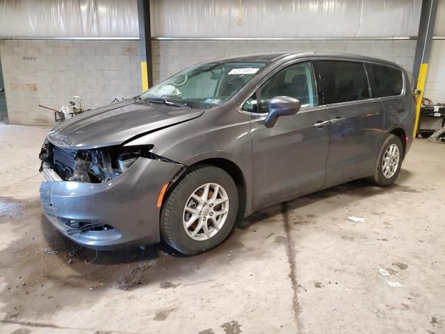 2021 Chrysler Voyager LX