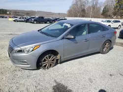 Carros salvage a la venta en subasta: 2015 Hyundai Sonata SE