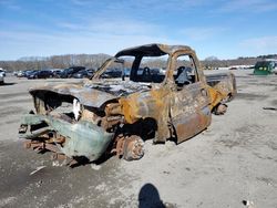 Salvage cars for sale at Assonet, MA auction: 2000 Ford F350 SRW Super Duty