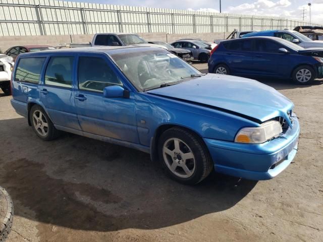 2000 Volvo V70 R