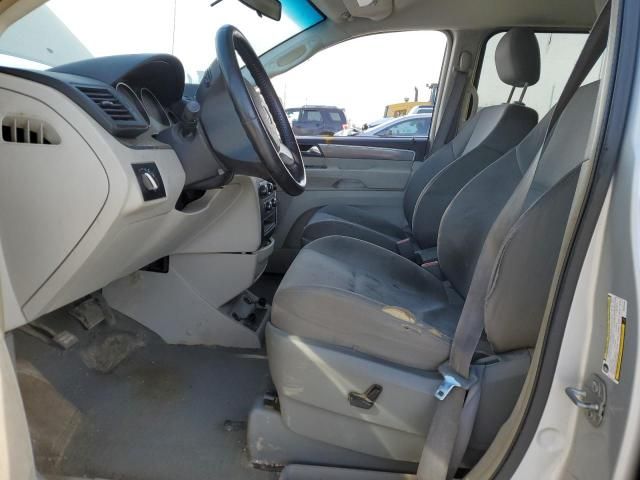 2009 Volkswagen Routan SE