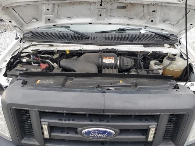 2019 Ford E350 Super Duty Van With Bucket Lift