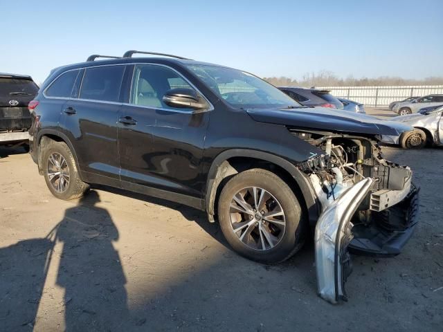 2019 Toyota Highlander LE