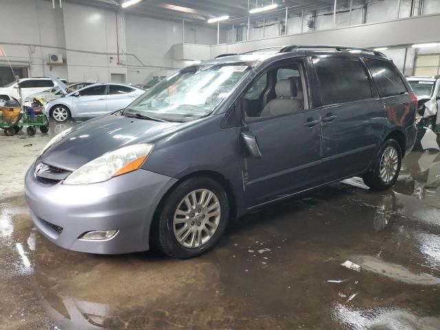 2007 Toyota Sienna XLE