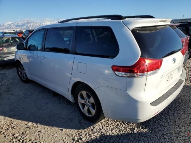 2013 Toyota Sienna LE