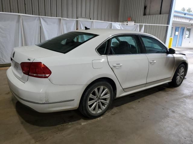 2013 Volkswagen Passat SEL