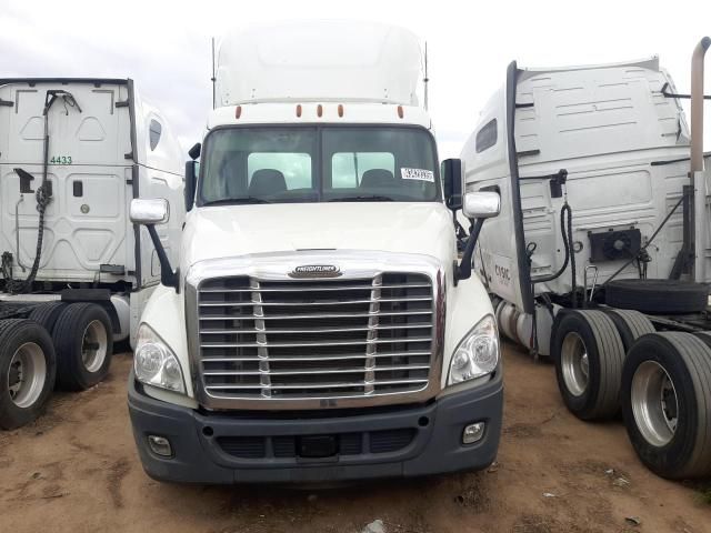 2017 Freightliner Cascadia 125