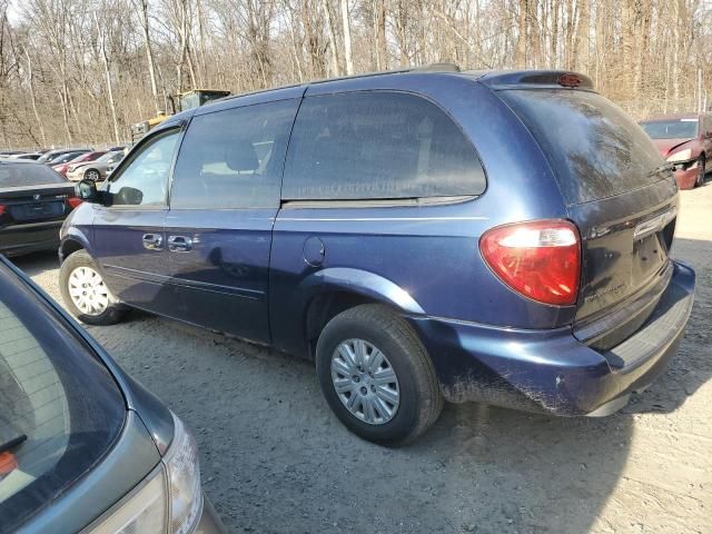 2005 Chrysler Town & Country LX