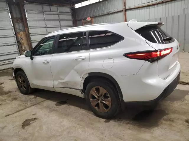 2023 Toyota Highlander Hybrid Bronze Edition