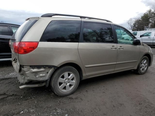 2010 Toyota Sienna CE