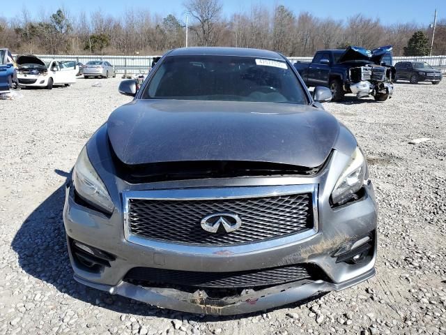 2015 Infiniti Q70 3.7