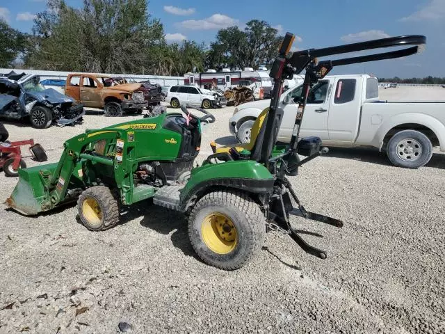 2020 John Deere 1023E