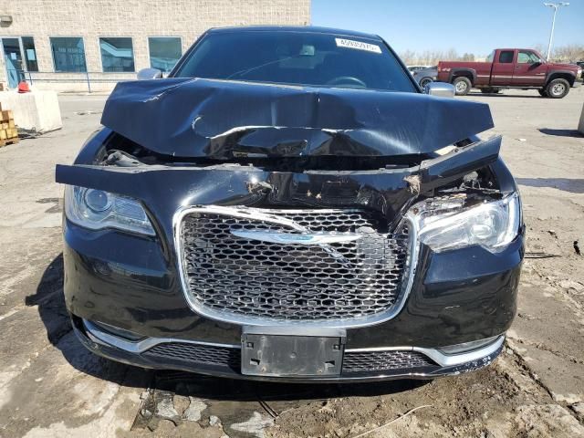 2017 Chrysler 300C Platinum