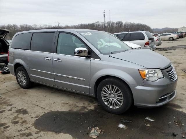 2016 Chrysler Town & Country Touring L