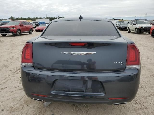 2018 Chrysler 300 S