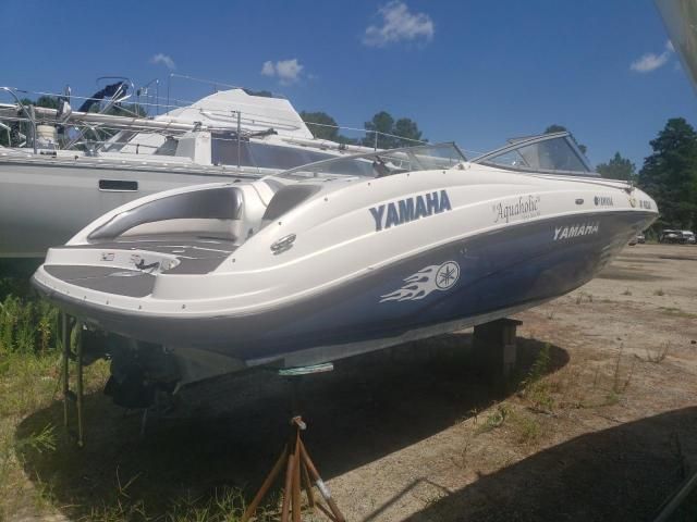 2011 Yamaha Boat