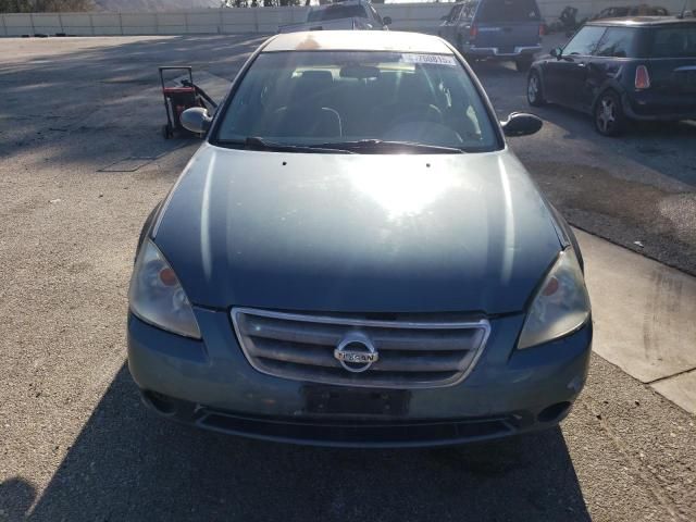 2002 Nissan Altima Base