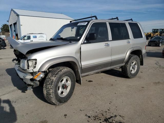 2001 Isuzu Trooper S