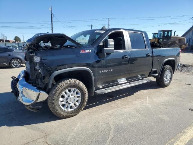 2020 Chevrolet Silverado K3500 LT