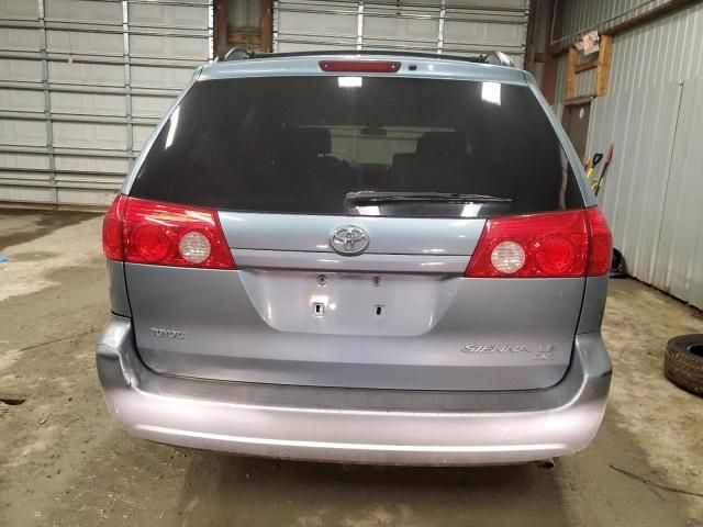 2008 Toyota Sienna LE