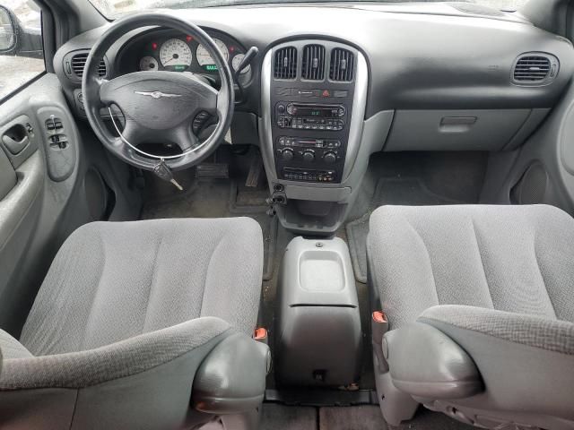 2005 Chrysler Town & Country Touring