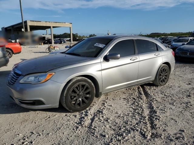 2013 Chrysler 200 Touring