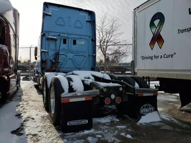 2016 Freightliner Cascadia 125