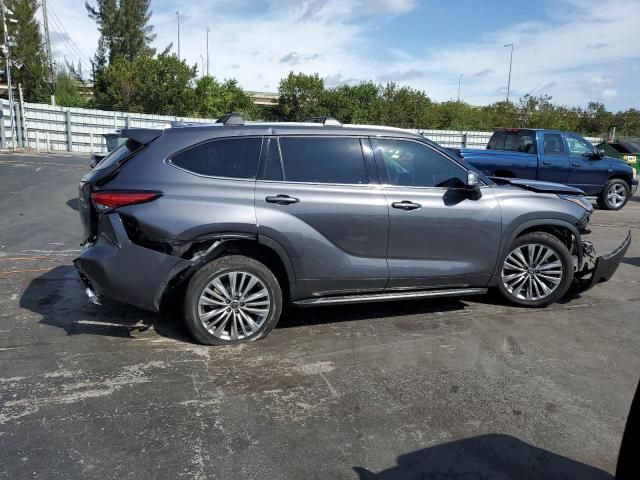 2022 Toyota Highlander Platinum