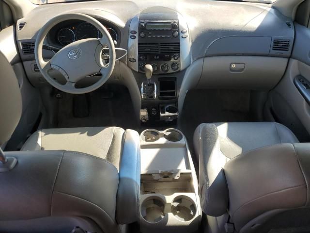 2006 Toyota Sienna CE