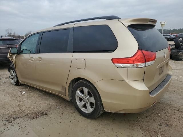 2011 Toyota Sienna LE