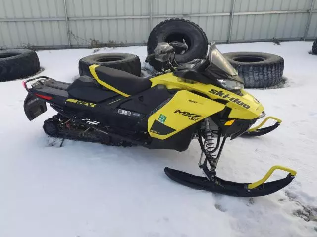 2020 Skidoo 2020 Skidoo Snowbmobil