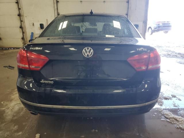 2015 Volkswagen Passat SE