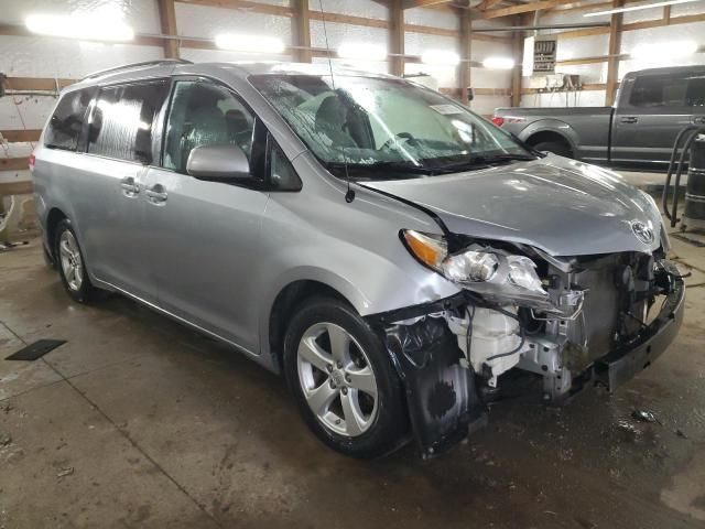 2014 Toyota Sienna LE