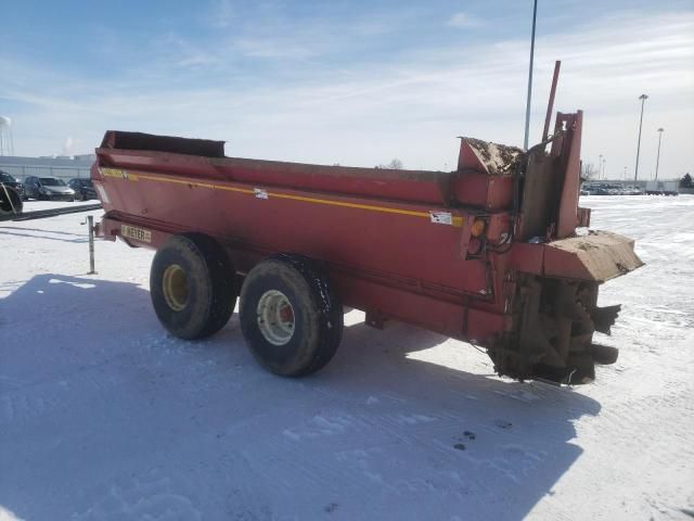 2011 Meyers Spreader