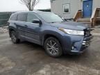 2017 Toyota Highlander SE