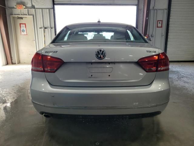 2013 Volkswagen Passat SE