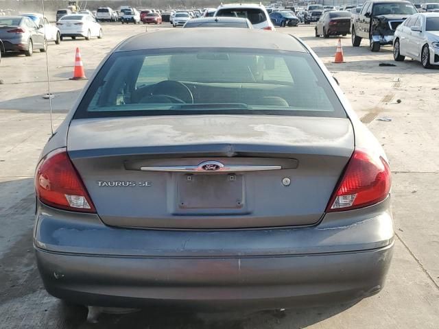 2003 Ford Taurus SE