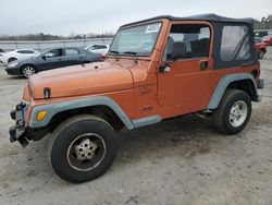 Salvage cars for sale at Fredericksburg, VA auction: 2000 Jeep Wrangler / TJ Sport