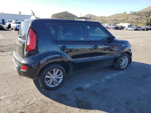 2013 KIA Soul +