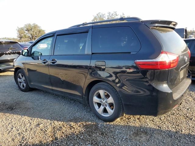 2015 Toyota Sienna LE