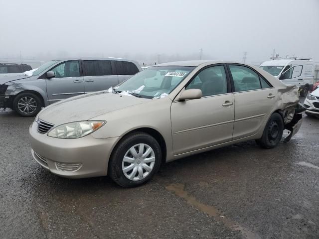 2005 Toyota Camry LE