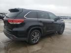 2017 Toyota Highlander SE