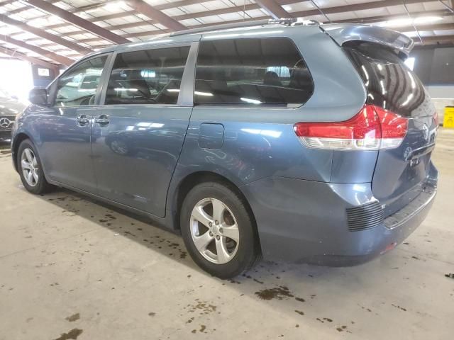 2014 Toyota Sienna LE