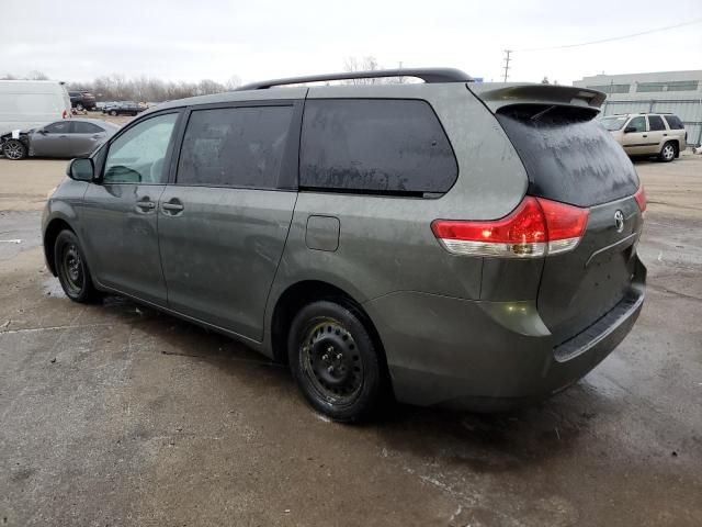 2011 Toyota Sienna LE