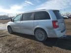 2014 Chrysler Town & Country Touring L