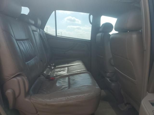 2004 Toyota Sequoia SR5