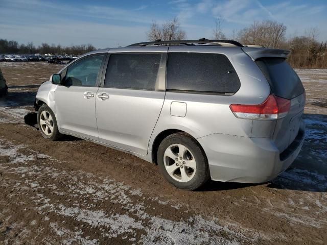 2011 Toyota Sienna LE