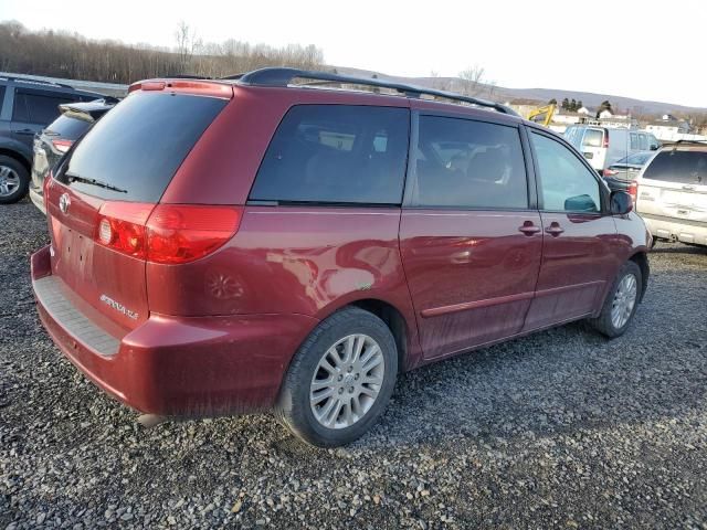 2008 Toyota Sienna XLE